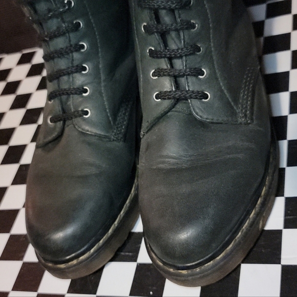 Made in England Dr. Martens - Picture 3 of 16